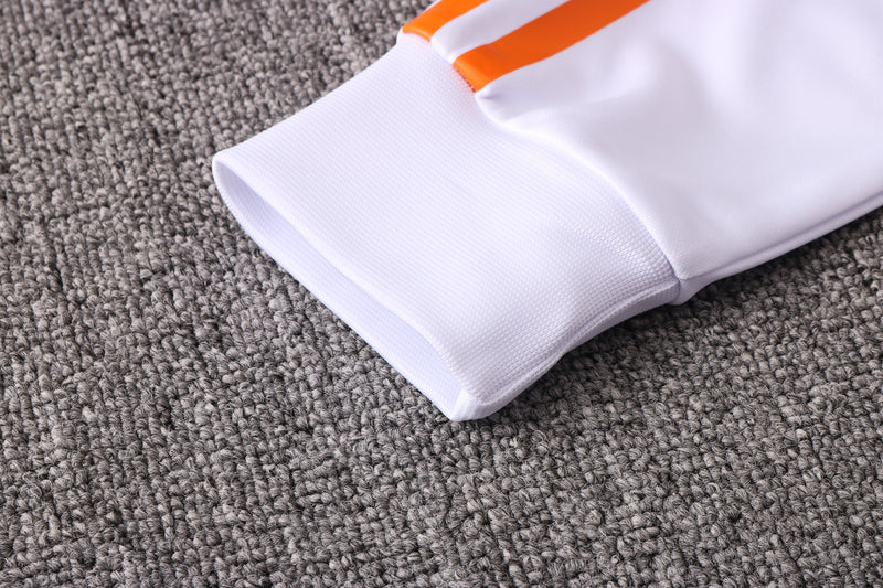 KIT PASSEIO - JUVENTUS - BRANCO, LARANJA E AZUL
