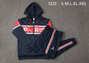KIT PASSEIO COM CAPUZ - PARIS SAINT GERMAIN (PSG) - AZUL, BRANCO E VERMELHO
