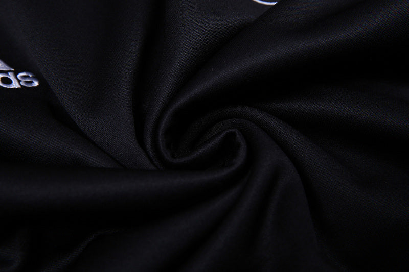 KIT PASSEIO COM CAPUZ - REAL MADRID - PRETO E AZUL