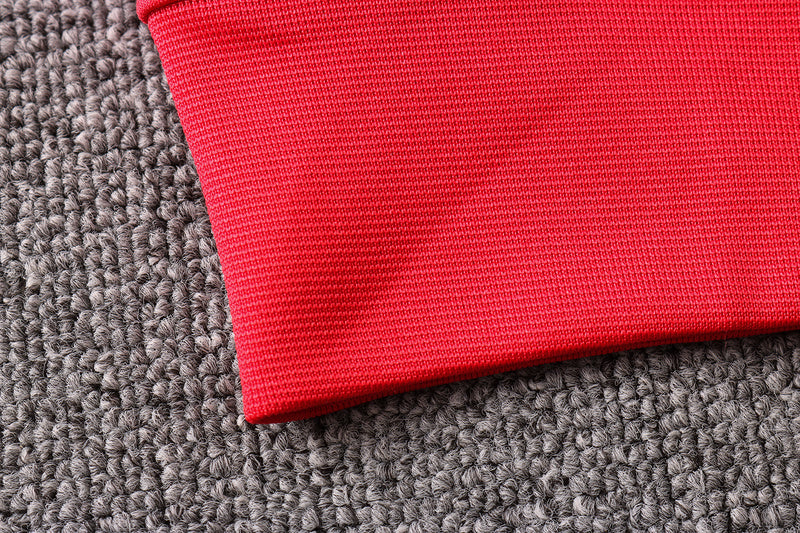 KIT PASSEIO COM CAPUZ - LIVERPOOL - VERMELHO, VERDE E PRETO