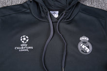 Carregar imagem no visualizador da galeria, KIT PASSEIO COM CAPUZ - REAL MADRID - CINZA CHAMPIONS LEAGUE
