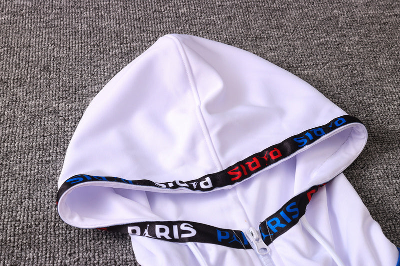 KIT PASSEIO COM CAPUZ - PARIS SAINT GERMAIN (PSG) - BRANCO, VERMELHO E AZUL