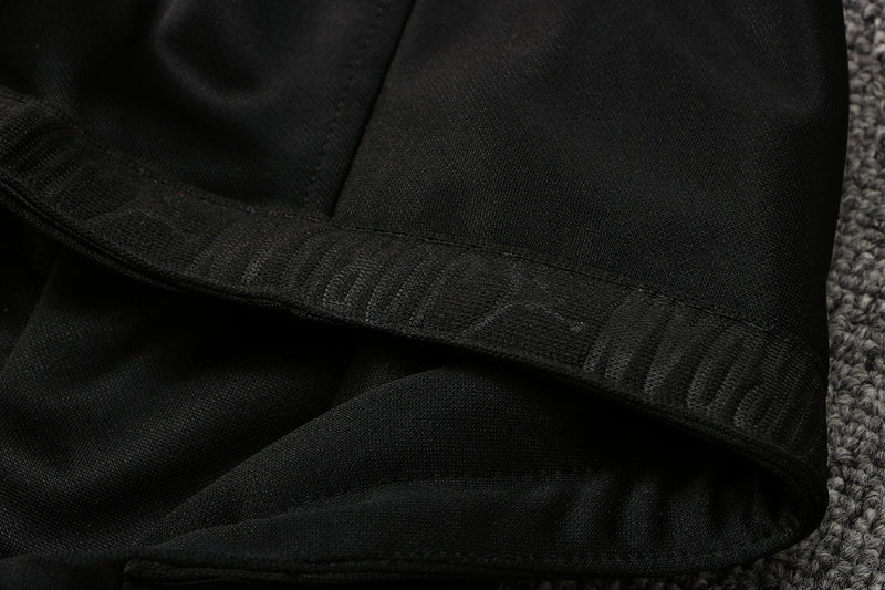 KIT PASSEIO COM CAPUZ - PARIS SAINT GERMAIN (PSG) - PRETO, DOURADO E BRANCO