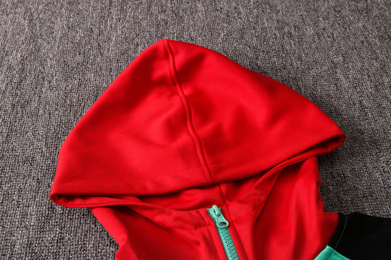KIT PASSEIO COM CAPUZ - LIVERPOOL - VERDE, BRANCO, E VERMELHO