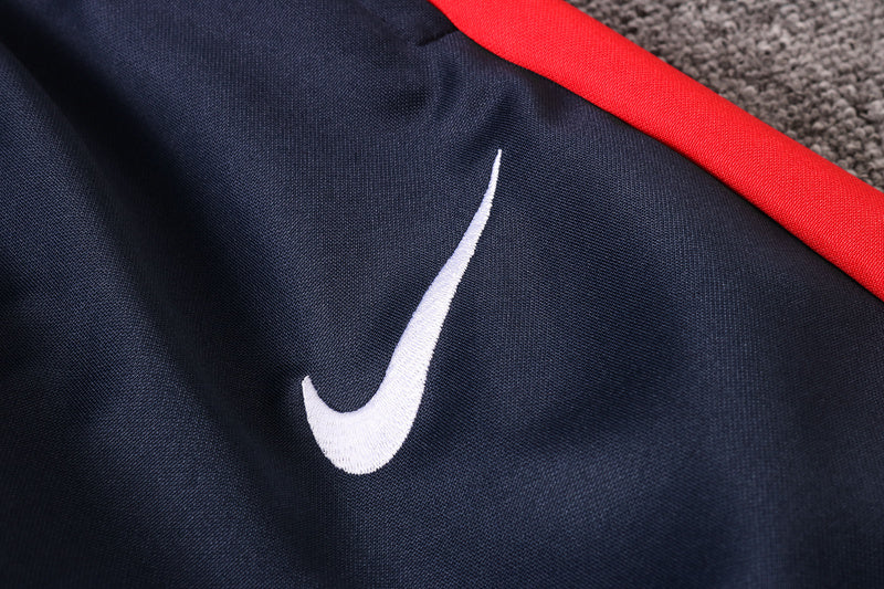 KIT PASSEIO COM CAPUZ - FRANÇA - AZUL E VERMELHO