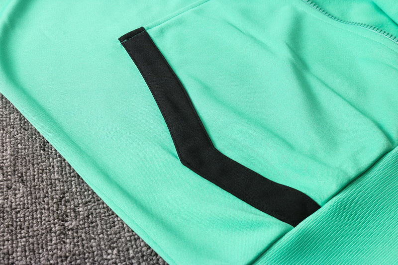 KIT PASSEIO COM CAPUZ - BARCELONA - VERDE, ROSA E PRETO