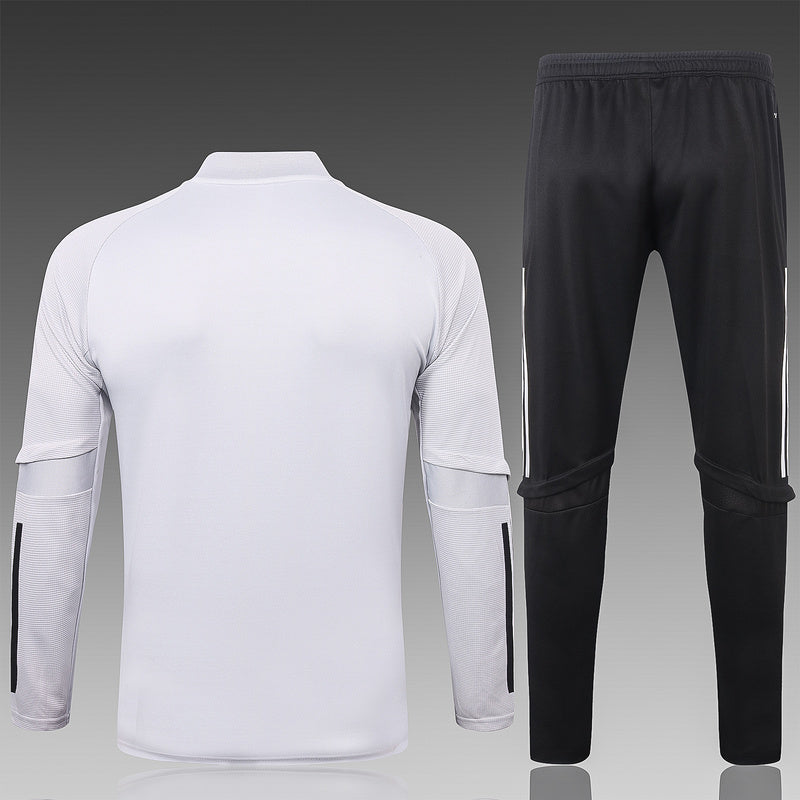 KIT PASSEIO - INTERNACIONAL - BRANCO E PRETO