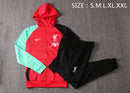 KIT PASSEIO COM CAPUZ - LIVERPOOL - VERMELHO, VERDE E PRETO