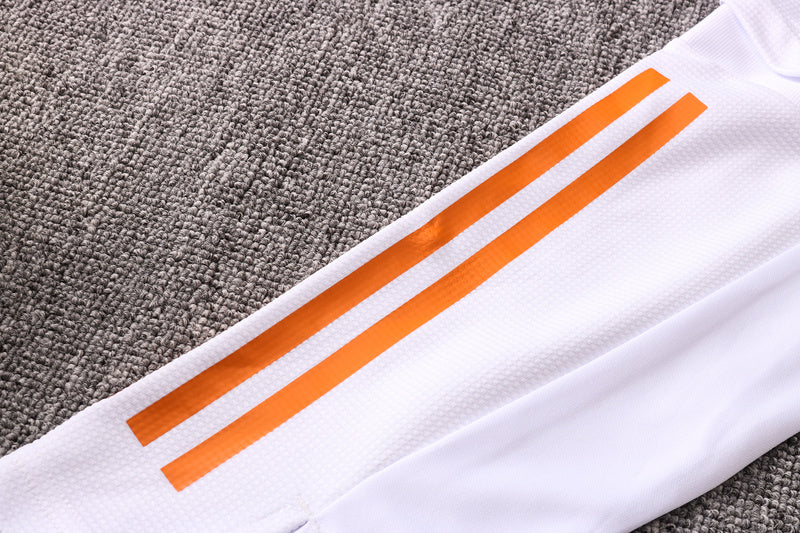 KIT PRÉ JOGO - MANCHESTER UNITED - BRANCO, PRETO E LARANJA