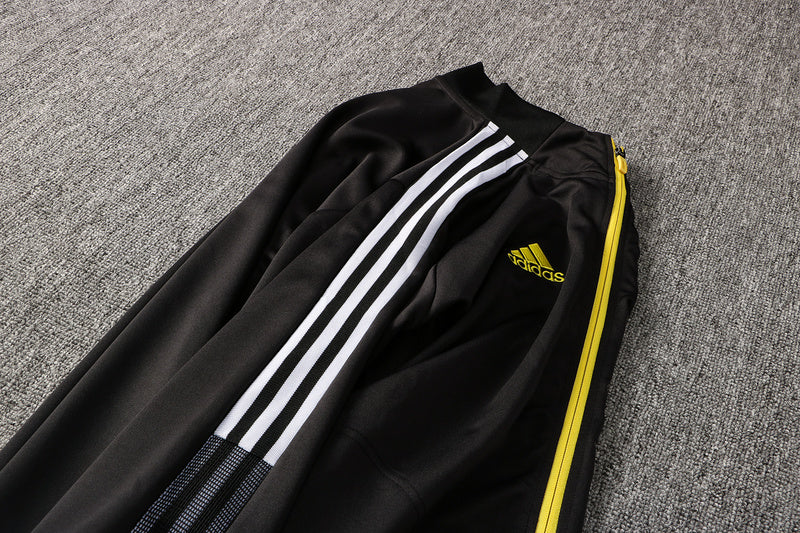 KIT PASSEIO - JUVENTUS - PRETO, AMARELO E BRANCO
