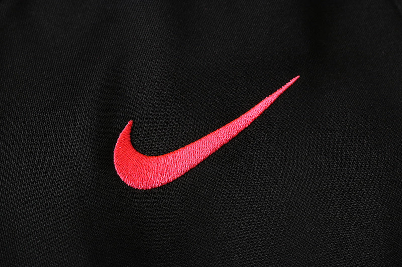 KIT PASSEIO COM CAPUZ - BARCELONA - PRETO, VERDE E ROSA