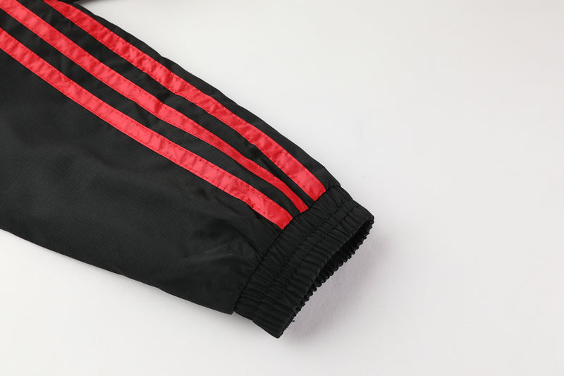 CORTA VENTO - MANCHESTER UNITED - PRETO E VERMELHO