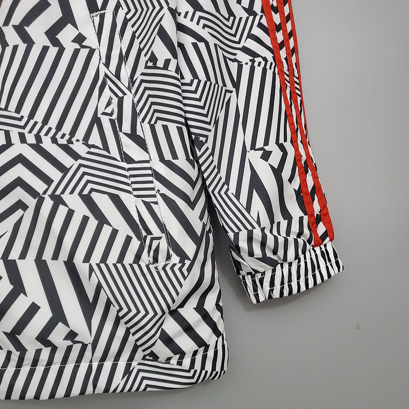 CORTA VENTO - MANCHESTER UNITED- PRETO, BRANCO E VERMELHO