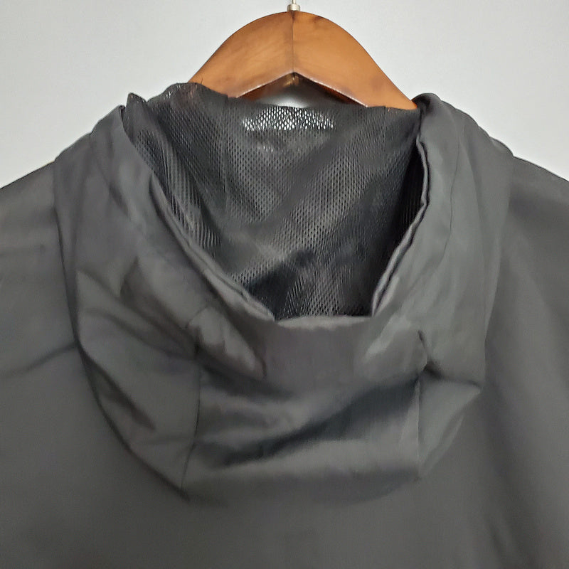 CORTA VENTO - JUVENTUS - PRETO, BRANCO E AMARELO
