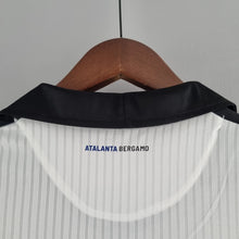 Carregar imagem no visualizador da galeria, CAMISA ATALANTA - FORA/ AWAY - TORCEDOR - 22/ 23
