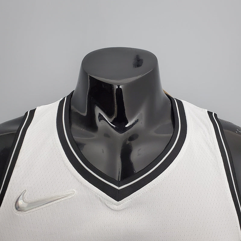 CAMISA BROOKLYN NETS - ICON EDITION 75TH ANNIVERSARY - NIKE BRILHANTE - BRANCA - 2021/ 2022