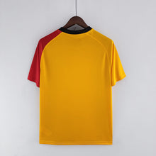 Carregar imagem no visualizador da galeria, CAMISA GALATASARAY - TURQUIA - CASA/ HOME - TORCEDOR - 22/23
