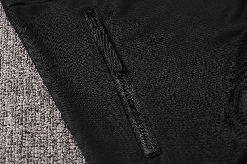 KIT PASSEIO COM CAPUZ - JUVENTUS - BRANCO E PRETO