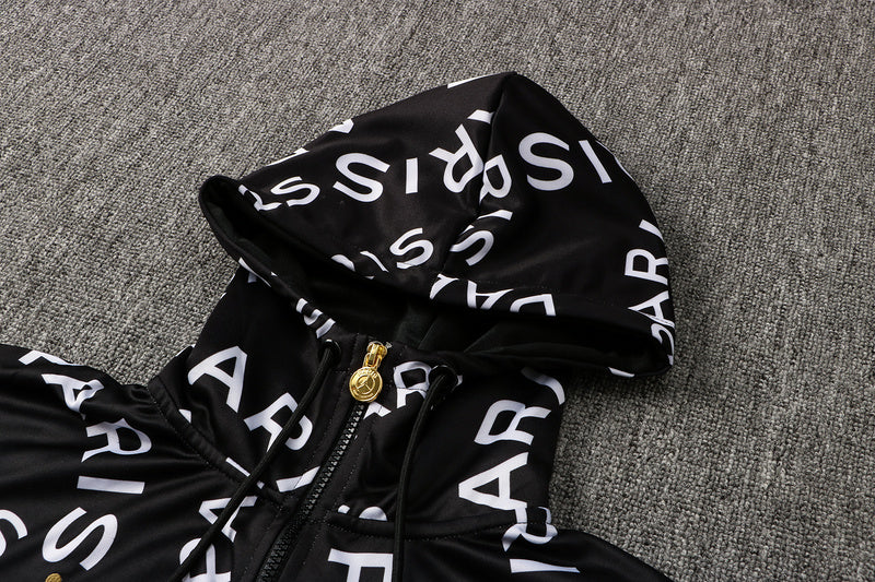 KIT PASSEIO COM CAPUZ - PARIS SAINT GERMAIN (PSG) - PRETO E BRANCO