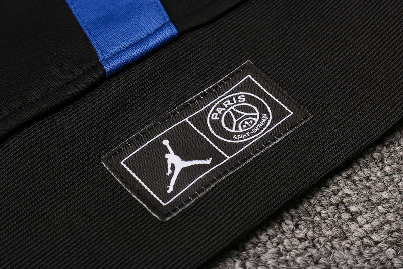 KIT PASSEIO COM CAPUZ - PARIS SAINT GERMAIN (PSG) - PRETO, VERMELHO E AZUL