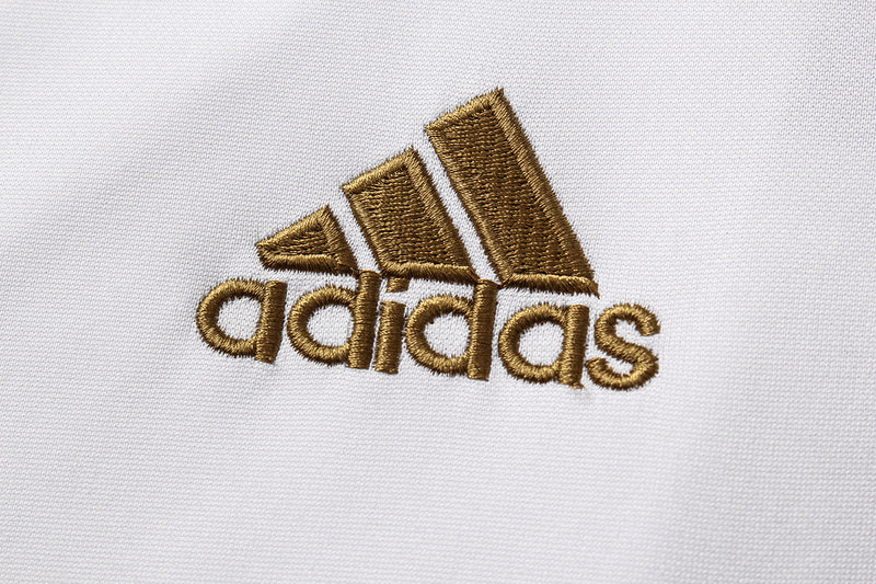 KIT PASSEIO COM CAPUZ - REAL MADRID - BRANCO, PRETO E DOURADO