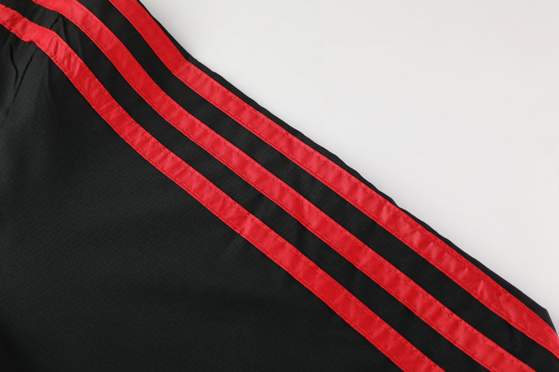 CORTA VENTO - MANCHESTER UNITED - PRETO E VERMELHO