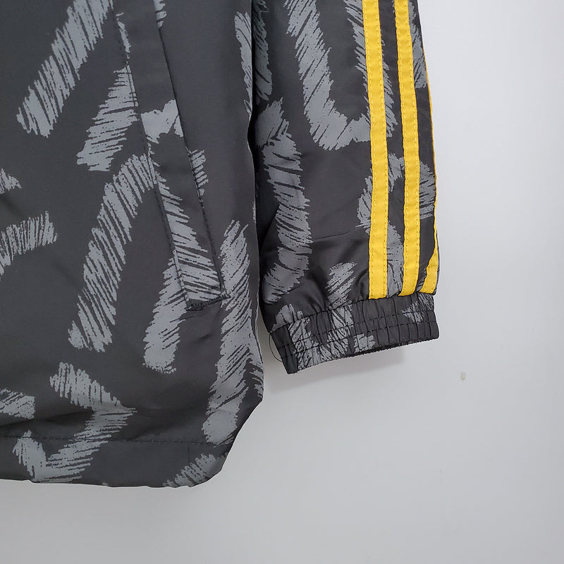 CORTA VENTO - JUVENTUS - PRETO E AMARELO