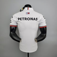 Carregar imagem no visualizador da galeria, CAMISETA MERCEDES AMG PETRONAS - PÓLO - BRANCA 2 - FÓRMULA 1 - F1
