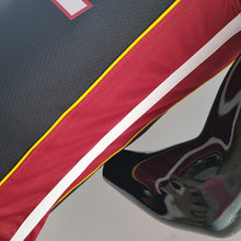 Carregar imagem no visualizador da galeria, CAMISA MIAMI HEAT - ICON EDITION 75TH ANNIVERSARY - NIKE BRILHANTE - PRETA - 2021/ 2022
