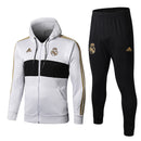 KIT PASSEIO COM CAPUZ - REAL MADRID - BRANCO, PRETO E DOURADO