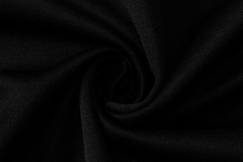 KIT PASSEIO COM CAPUZ - REAL MADRID - PRETO, BRANCO E DOURADO