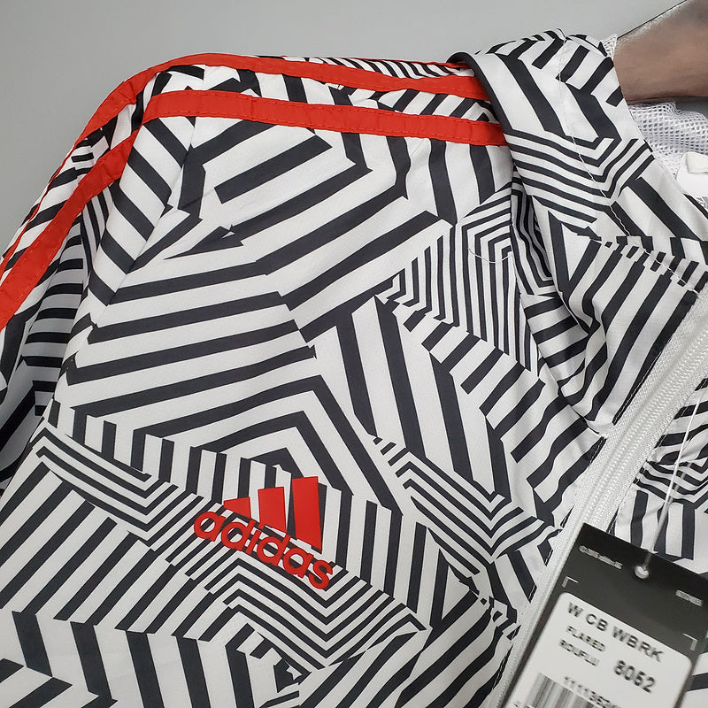 CORTA VENTO - MANCHESTER UNITED- PRETO, BRANCO E VERMELHO