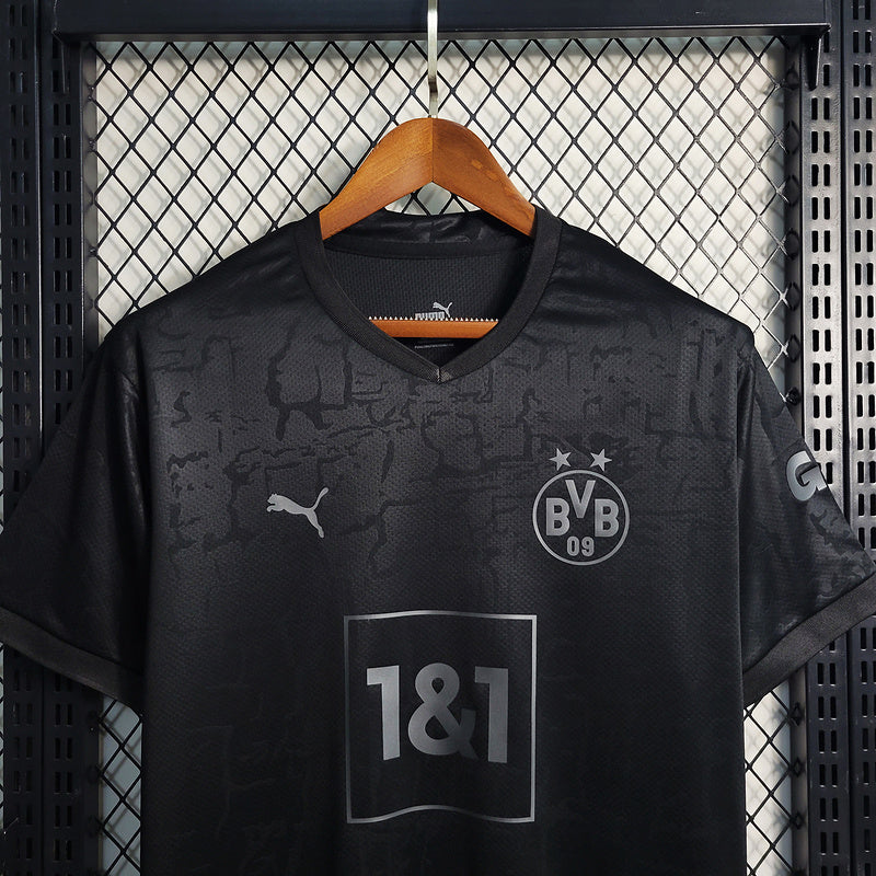 CAMISA BORUSSIA DORTMUND - CONCEITO - PRETA - TORCEDOR - 22/23