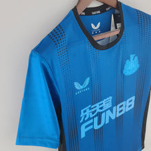 Carregar imagem no visualizador da galeria, CAMISA NEWCASTLE - BLUE EDITION - TORCEDOR - 22/ 23
