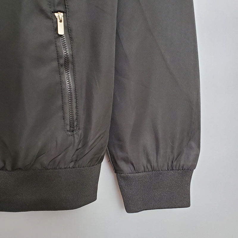 CORTA VENTO - LIVERPOOL- PRETO E VERMELHO