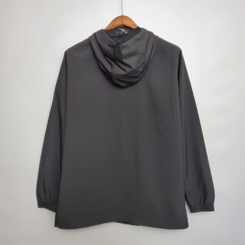 CORTA VENTO - MANCHESTER UNITED- PRETO, VERMELHO E BRANCO