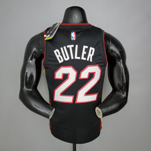 Carregar imagem no visualizador da galeria, CAMISA MIAMI HEAT -  EDIÇÃO PRETO 2021 - #22 BUTLER
