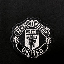 Carregar imagem no visualizador da galeria, CAMISA MANCHESTER UNITED - PRÉ JOGO/ PRE MATCH - BLACK - TORCEDOR - 21/22
