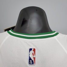 Carregar imagem no visualizador da galeria, CAMISA BOSTON CELTICS - ICON EDITION - BRANCA
