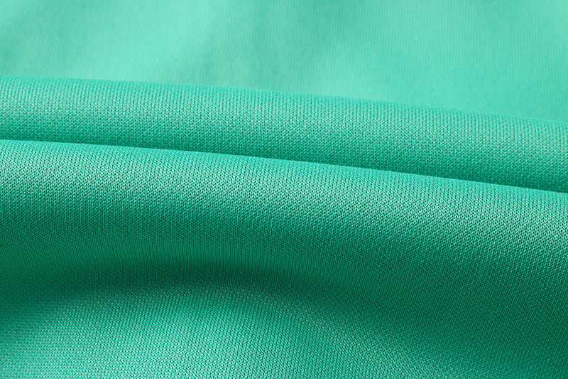 KIT PASSEIO COM CAPUZ - LIVERPOOL - VERDE, BRANCO, E VERMELHO