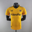 CAMISA WOLVERHAMPTON (WOLVES) - CASA/ HOME - JOGADOR - 22/23