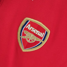 Carregar imagem no visualizador da galeria, CAMISA ARSENAL - CASA/ HOME - FEMININO - 22/ 23
