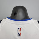 CAMISA DALLAS MAVERICKS - BRANCA COM NIKE BRILHANTE - ICON EDITION 75TH ANNIVERSARY - 2021/ 2022