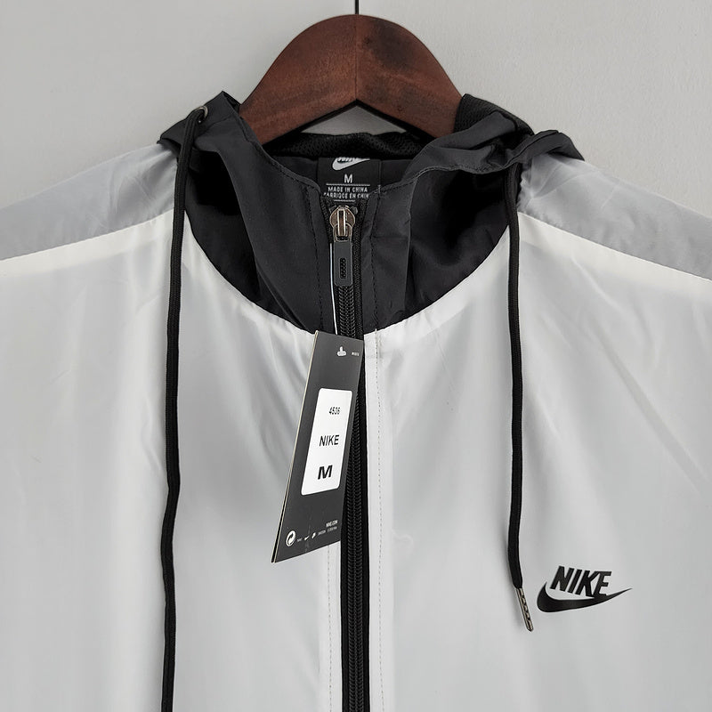 CORTA VENTO - STREETWEAR - SWOOSH - PRETO, BRANCO E CINZA - 2022