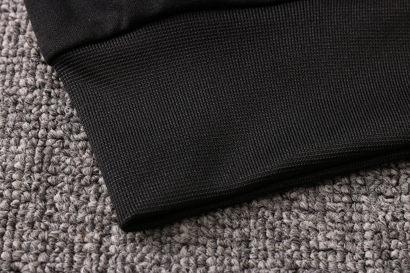 KIT PASSEIO COM CAPUZ - BARCELONA - PRETO, AZUL E VERMELHO