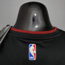 Carregar imagem no visualizador da galeria, CAMISA MIAMI HEAT -  EDIÇÃO PRETO 2021 - #22 BUTLER
