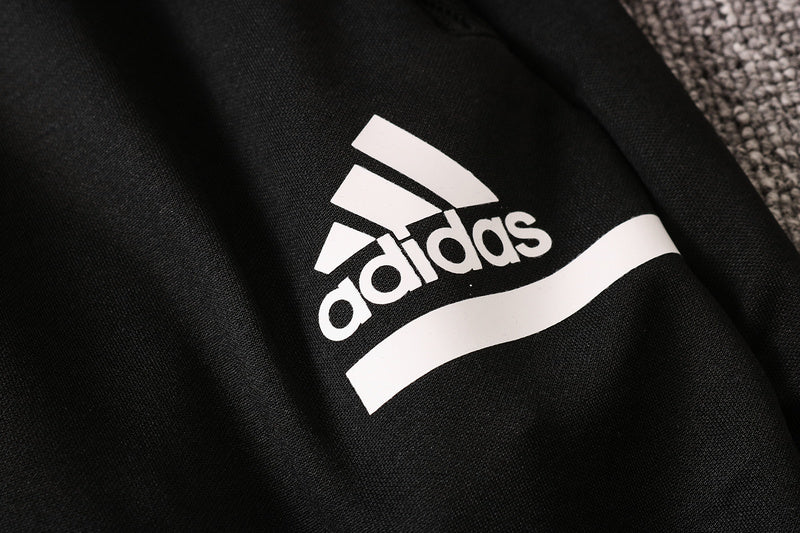 KIT PASSEIO COM CAPUZ - JUVENTUS - BRANCO E PRETO