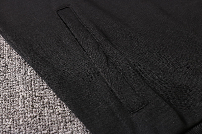 KIT PASSEIO COM CAPUZ - BARCELONA - PRETO, AZUL E VERMELHO