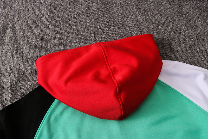 KIT PASSEIO COM CAPUZ - LIVERPOOL - VERDE, BRANCO, E VERMELHO