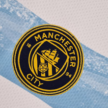 Carregar imagem no visualizador da galeria, CAMISA MANCHESTER CITY - EDIÇÃO ESPECIAL - TORCEDOR - 22/ 23
